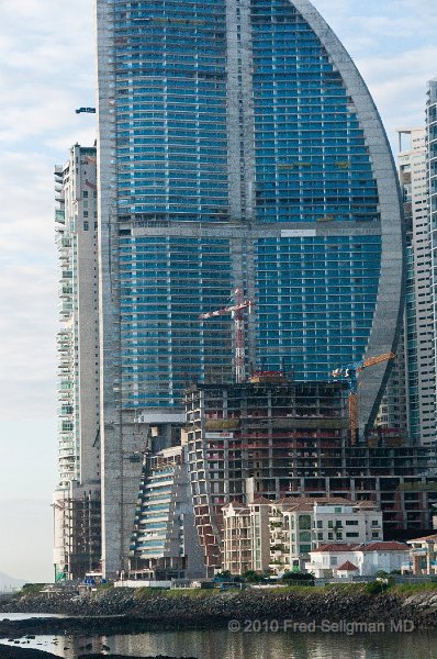 20101205_080143 D200.jpg - Trump Ocean Club, Hotel and Tower (under construction)